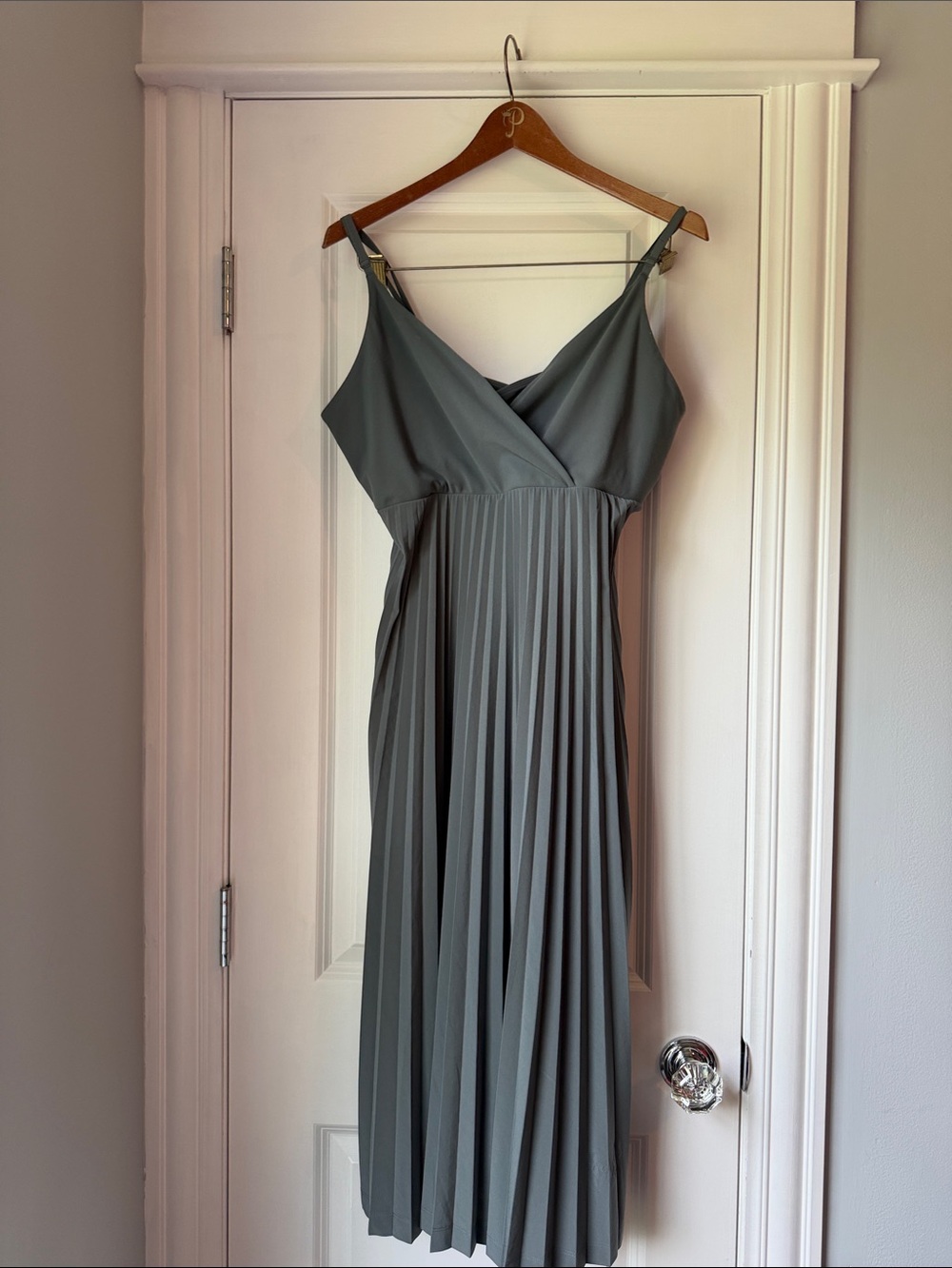 Athleta Sage Green Pleated Midi Dress - V-Neck Spaghetti Straps